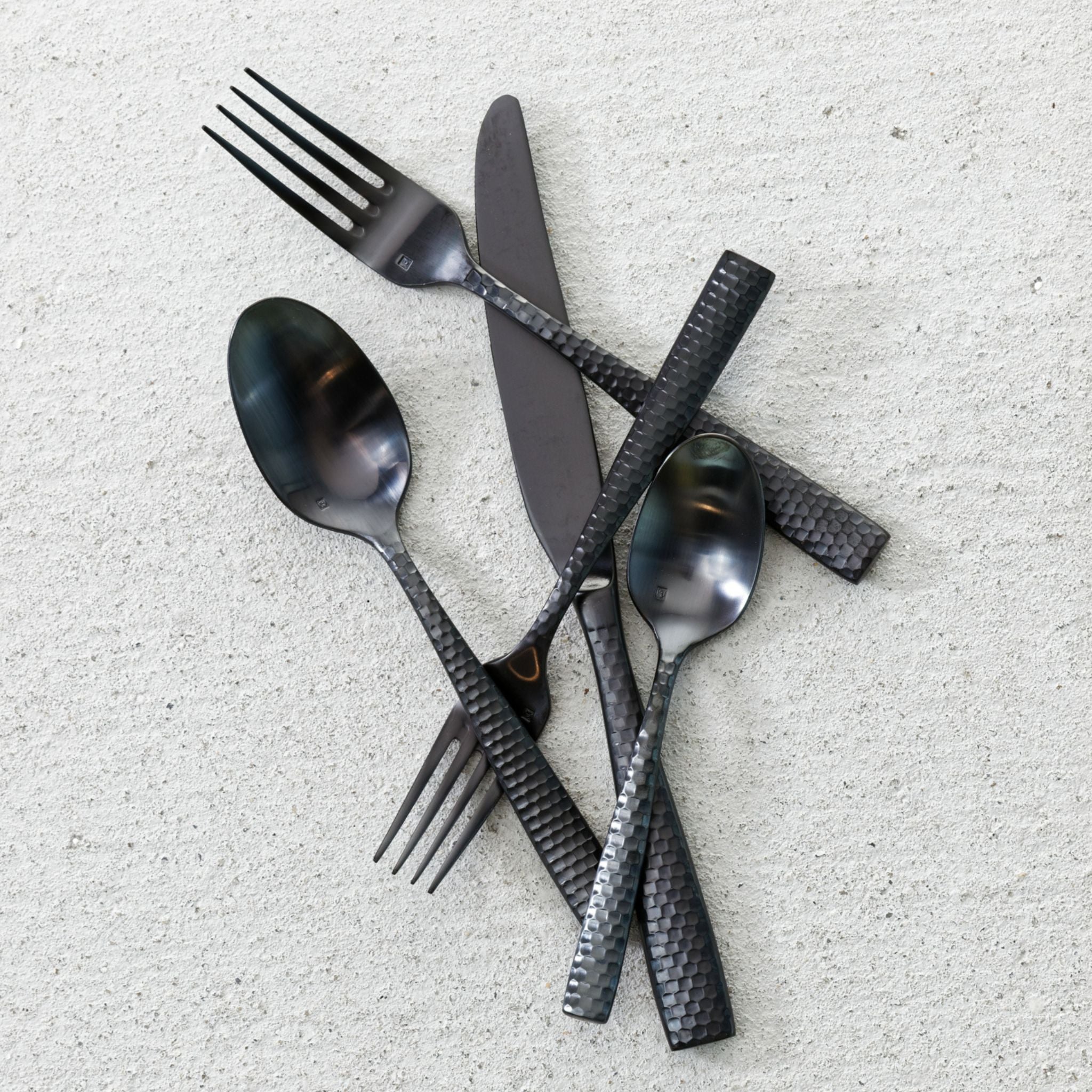 ルッカ ファセット ブラック / テーブルナイフ